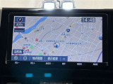 純正ナビを装備。タッチパネル式で使いやすく、お出かけもラクラクです。