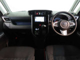 見通しのよいすっきりとした視界で、誰でも運転しやすいです。運転のしやすさは疲れにくさにも繋がりますよ♪