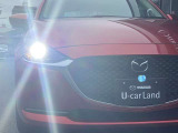 アダプティブLEDヘッドライト カメラや車速センサーと連動して、ハイ、ロー、ワイドローのLEDライトを常に最適な配光に自動制御する優れものです!