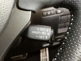 ミリ波レーダーとカメラを組み合わせたLEXUS Safety System。長距離の高速走行が快適になる、全車速追従型のレーダークルーズコントロールに対応しています。