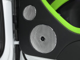 オプションNaim for Bentley。音響設備にも妥協のない1台となっております。