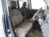 見通しのよいすっきりとした視界で、誰でも運転しやすいです。運転のしやすさは疲れにくさにも繋がりますよ♪