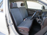 視野が広く操作しやすい運転席