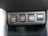運転席・助手席は共にシートヒーター付なので、寒い日の朝の通勤も快適です♪