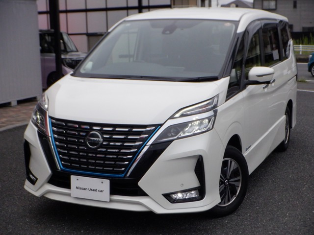 セレナ 1.2 e-POWER ハイウェイスターV 