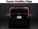 リヤのコンビネーションランプは後続車からも確認しやすいデザインです。