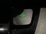 ★ECONスイッチ★ エコドライブを加速しよう!スイッチをONにすると、運転の仕方によるロスを抑え込み燃費をよくするようクルマが頑張ります(*^ー^*)燃費向上にチャレンジ♪