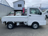 【お店】やはり、画像で見ていただくより現物を見てもらった方が車の良さがわかっていただけると思います!ぜひ、一度足を運んでみてください!スタッフ一同、笑顔でお迎え致します(^^)