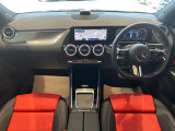 GLAクラス GLA200 d 4マチック アーバン スターズ 4WD 