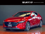 中古車専門再生工場にて熟練専任スタッフが丁寧に清掃、仕上げを実施しております。また、お客様に安心してご検討いただける様、公取協が定める基準に基づき車両検査を実施し、車両状態評価証を発行しております。