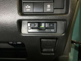 ETCが装着されています。再セットアップ後高速道路の料金所をノンストップで通過できて大変便利です。