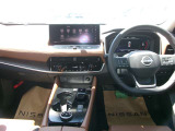 操作しやすい運転席廻り!操作パネルも使いやすい!!ドライブが楽しくなります!