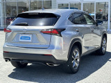NX 200t Fスポーツ 