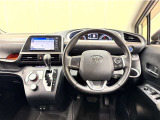 運転しやすいインパネ周りです。見やすいレイアウトで快適なドライブをサポートします☆☆
