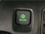 ★ECONスイッチ★ エコドライブを加速しよう!スイッチをONにすると、運転の仕方によるロスを抑え込み燃費をよくするようクルマが頑張ります(*^ー^*)燃費向上にチャレンジ♪