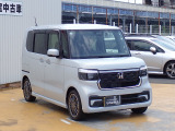 ◆【LEDヘッドライト】が装備されています。より明るく!省電力!で、夜間走行時や雨の日に明るく安全に前方を照らすことが出来ます。対向車からも見えやすいので相手に接近を知らせることも出来ます。