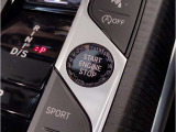 【プッシュスタート】プッシュスタートの最大のメリットは「防犯対策」です。スマートキーと車のIDが合致しないとエンジンは始動させることができません。