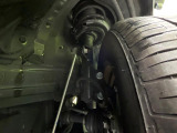 お車を安心してお乗りいただく為には、足回りの定期点検が欠かせません。サービスサポート(有償保証)では無料点検もご提供しており、安心のカーライフをお過ごしいただけるサポート体制が整っています。