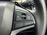 高速道路などで便利なアダプティブクルーズコントロール(ACC)を搭載!設定した速度を維持し、先行車との車間距離も自動で保ちます。長距離ドライブの疲労軽減に貢献する、先進の運転支援機能です。