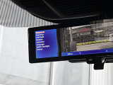 インテリジェントルームミラーです。クリアな後方視界で安全運転をサポートします。