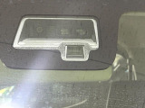 【スズキ セーフティサポート】走行中に前方の車両等を認識し、衝突しそうな時は警報とブレーキで衝突回避と被害軽減をアシスト。より安全にドライブをお楽しみいただけます。