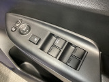 パワーウインドウは運転席でドア4枚とも上下の操作ができるようになっています。子供さんが勝手に操作できないようにロックすることも可能です。