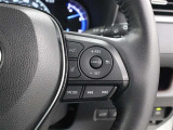 レーダークルーズコントロール作動時に車線維持に必要な運転操作の支援を行う「レーントレーシングアシスト(LTA)」を搭載しています。