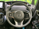 【ステアリングスイッチ】運転中、前方から目線をそらすことなく、オーディオ等の操作が可能な便利機能!安心&快適なドライブを演出してくれます♪