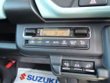 フルオートエアコンとなっております!面倒な手間なく車内の温度を快適に保ちます!
