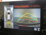 パノラミックビューモニター付きです。車両を上から見たような映像をディスプレイオーディオ画面に表示。運転席からの目視だけでは見にくい、車両周辺の状況をリアルタイムでしっかり確認できます。