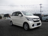 中古車購入時「パンク保証」をご案内しております。万一のパンクやバーストの際に、同等新品タイヤへの交換が可能です。(タイヤと交換工賃が対象です。免責金額と廃タイヤ処分料が必要になります。)