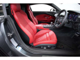 R8 V10 パフォーマンス 5.2 FSI クワトロ 4WD レッドレザー ダイヤモンドステッチ電動シ