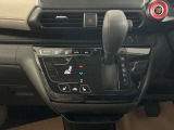「オートエアコン」車内の温度を感知して、自動で温度調整をしてくれます
