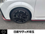 純正アルミホイール装着
