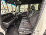 ゆったりとした運転席です★