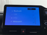 Bluetooth接続に対応 ミラーキャストに対応しております(スマートホンやタブレットの画面を本機の画面に表示したり音声を再生いたします。本機とデバイスはWi-Fiで接続いたしますiso端末は非対応