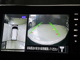 アラウンドビューモニターが付いていますのでバックも縦列駐車にも便利です。
