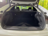 積み下ろしのしやすいデッキにはたっぷりと荷物を積み込んでいただけます。遊びから仕事まで、様々なシーンで頼れます♪