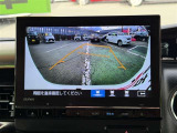 駐車が苦手な方も安心のバックモニター!後方の死角を減らし、ガイド線に合わせてスムーズに車庫入れが可能です。