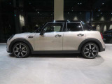 MINI NEXT一宮では、通常のローンに加え、残価設定型ローンもお取り扱い中です。 0078-6002-369993まで!お気軽にご相談ください。