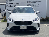 BMWの代名詞の【キドニーグリル】グリルが腎臓のように見えるので【キドニー】と呼ばれるようになりました。一目見ただけでBMWであると認識できる確固たるアイコンとして存在感を放ちます。