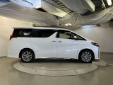 当社でご購入頂いた全ての車両はご納車前、エンジンオイル交換・ワイパーゴム・ブレーキ点検・調整・その他確認の上ご納車いたします。