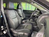 運転席シート廻りは使用感も少なく、良好な状態となっています。前オーナー様が丁寧に使っていたことがよくわかりますね。