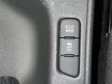 【横滑り防止機能】 車両走行安定補助システム搭載  車が横滑りしそうになった際に、横滑りを防ぐ安全装備が付いています。