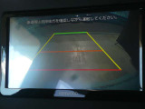 ガイドライン表示機能つきバックモニターです!バックでの駐車時など後方の安全確認ができて安心安全ですね♪