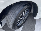 タイヤ溝も十分にございます。(国産タイヤを装着しております)