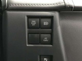 【オートマチックハイビーム】ハイビームとロービームを自動で変更し夜間の運転をサポートしてくれます。