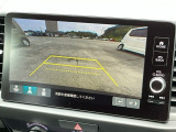 バックカメラも装備しております。車庫入れの苦手なお客様、もうご心配いりません。バックカメラがあれば、ぶつける心配無し?!重宝します!!