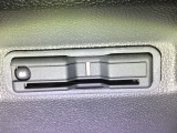 ビルトインタイプの【ETC】で見た目もスッキリ。高速道路の利用にとても便利です。
