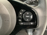 【アダプティブ・クルーズ・コントロール】予め設定した車速内でクルマが自動的に加減速。 前走車との適切な車間距離を維持しながら追従走行し、高速道路でのドライバーの疲労を軽減してくれる嬉しい機能付♪